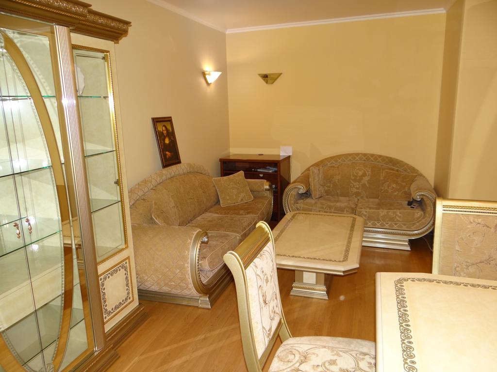 Luxury Versailles Apartments Center Opera بورغاس المظهر الخارجي الصورة