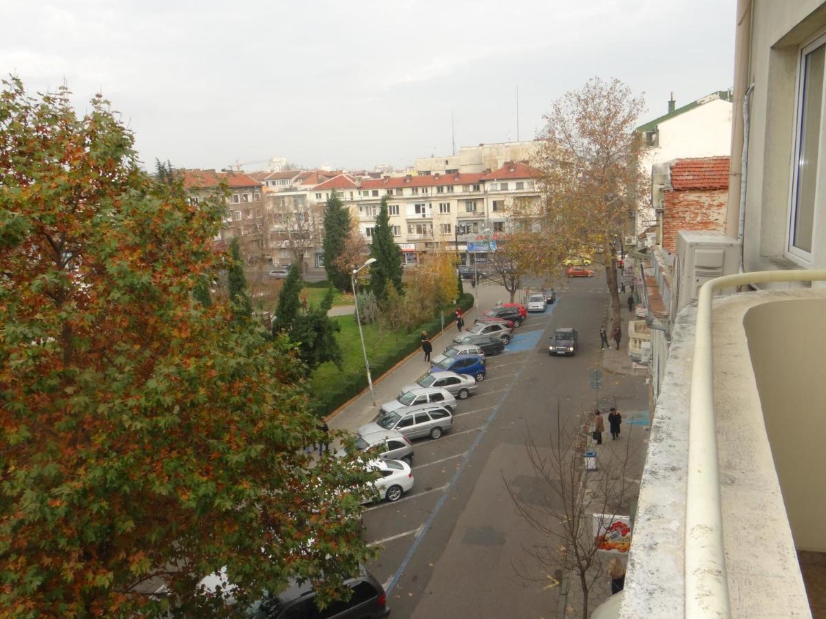 Luxury Versailles Apartments Center Opera بورغاس المظهر الخارجي الصورة