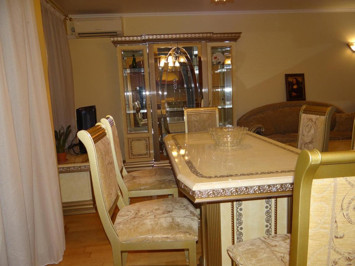 Luxury Versailles Apartments Center Opera بورغاس المظهر الخارجي الصورة